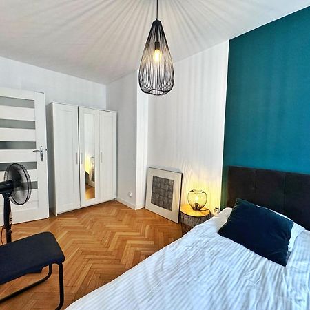 Good Feeling Rynek Wroclaw Apartment Exterior photo