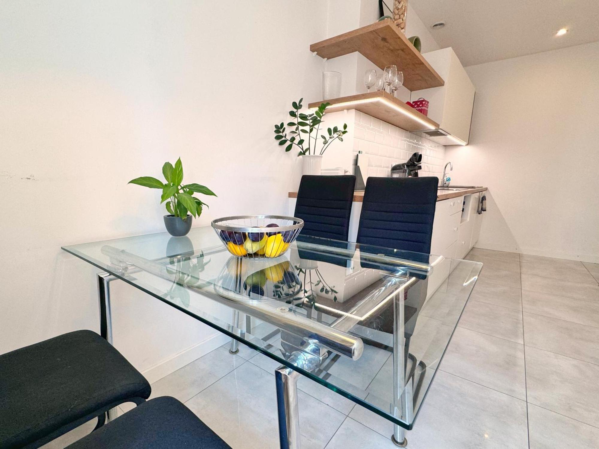 Good Feeling Rynek Wroclaw Apartment Exterior photo